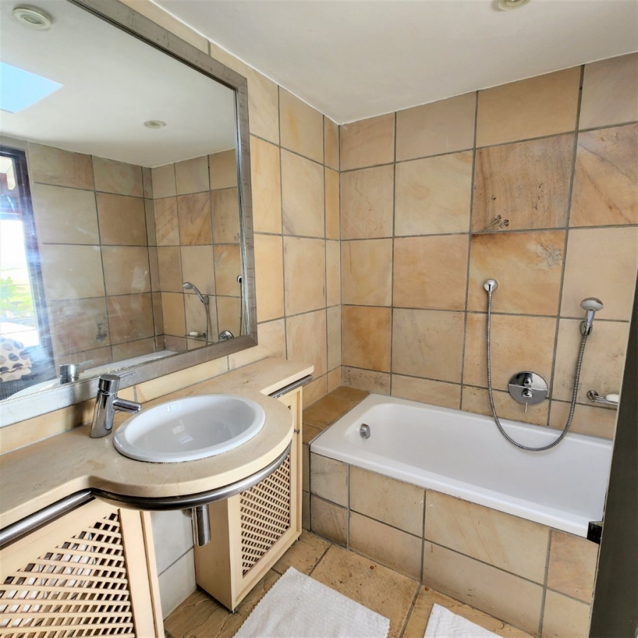 To Let 2 Bedroom Property for Rent in Oubaai Western Cape